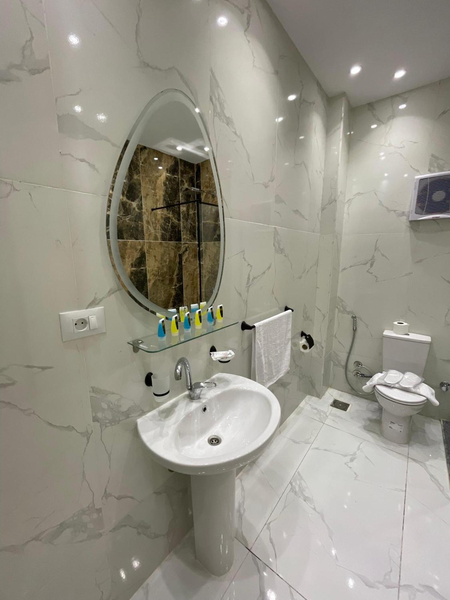 Kafret el-Gabal New Glamour Pyramids Hotel מראה חיצוני תמונה