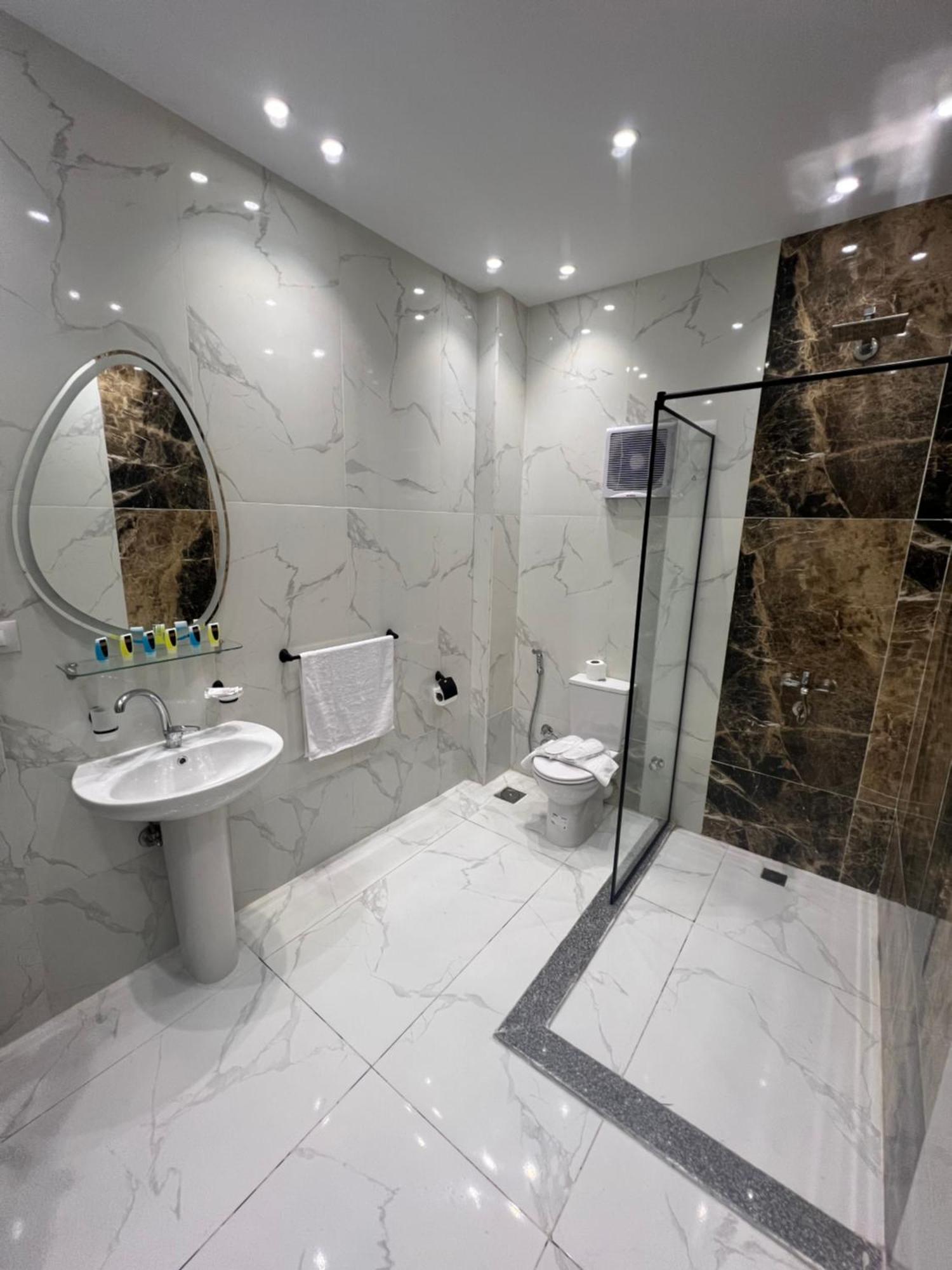 Kafret el-Gabal New Glamour Pyramids Hotel מראה חיצוני תמונה